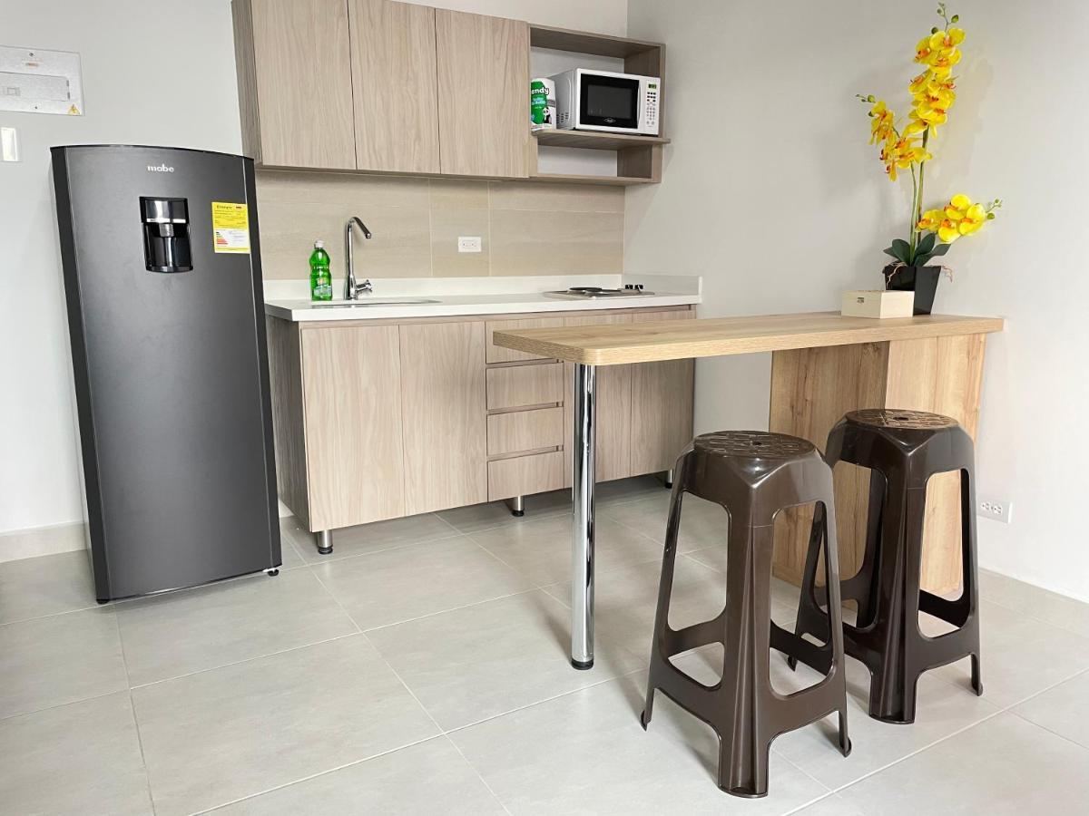 Apartamento En Laurels Medellín Exterior foto
