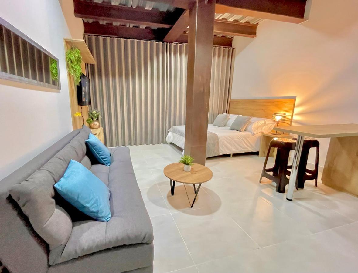Apartamento En Laurels Medellín Exterior foto